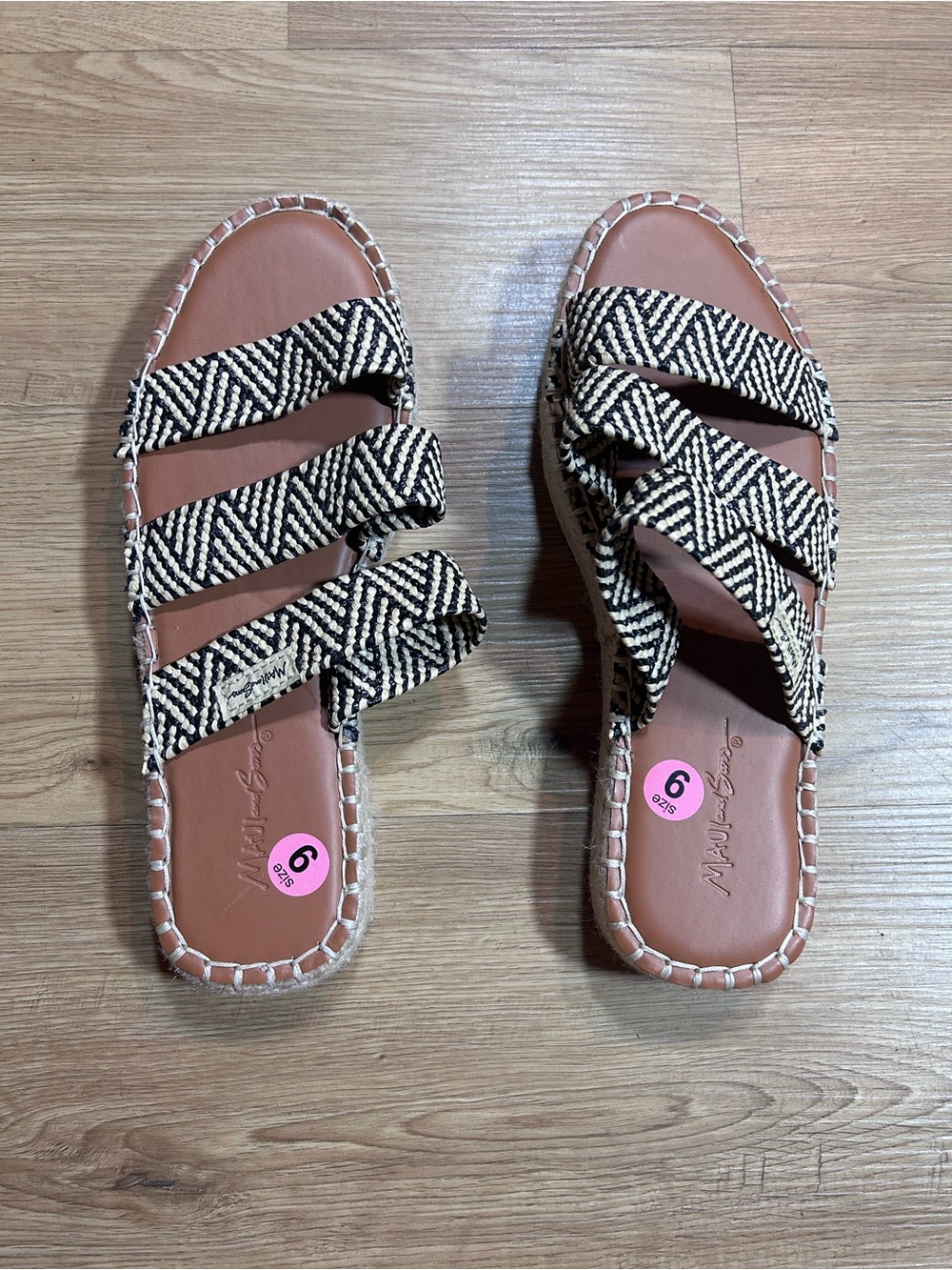 Maui Island Women’s Size 9 Triple Strap Woven Slide Sandals Black Cream